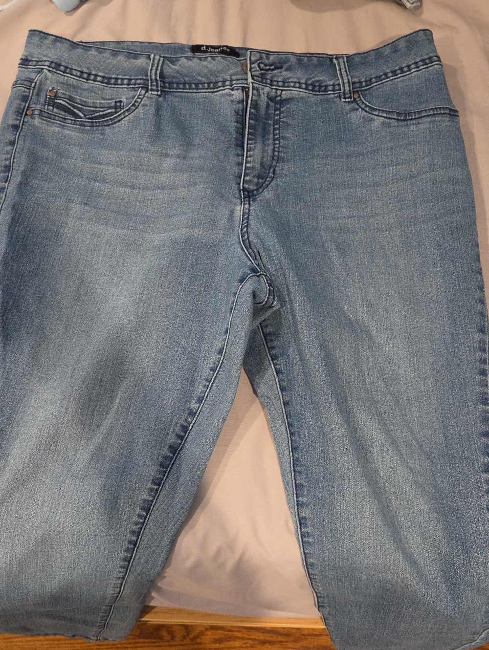 D Jeans Light Blue Women's Jeans - Classic Straight Fit